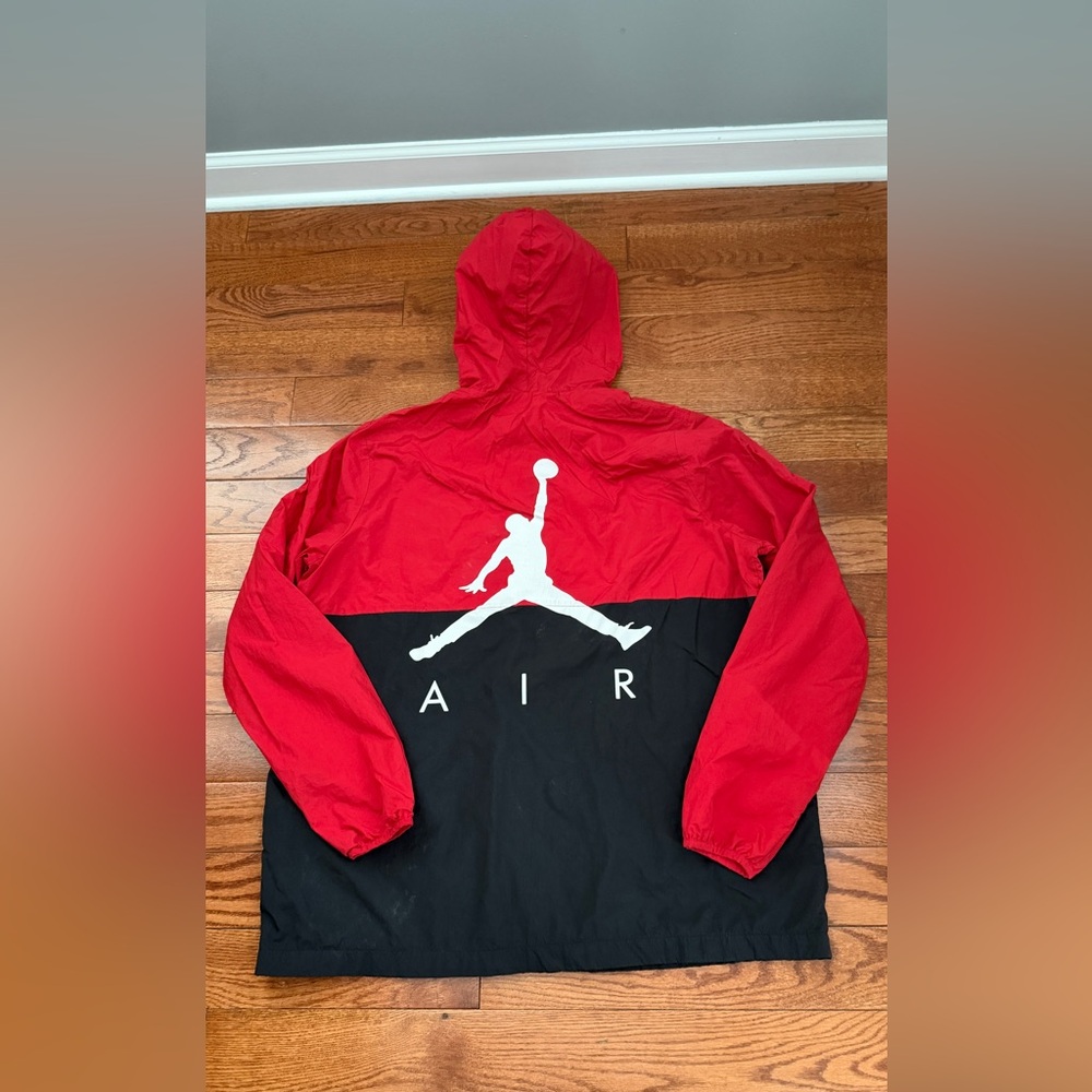 New Air Jordan Lightweight Jacket Red/Black Sz L